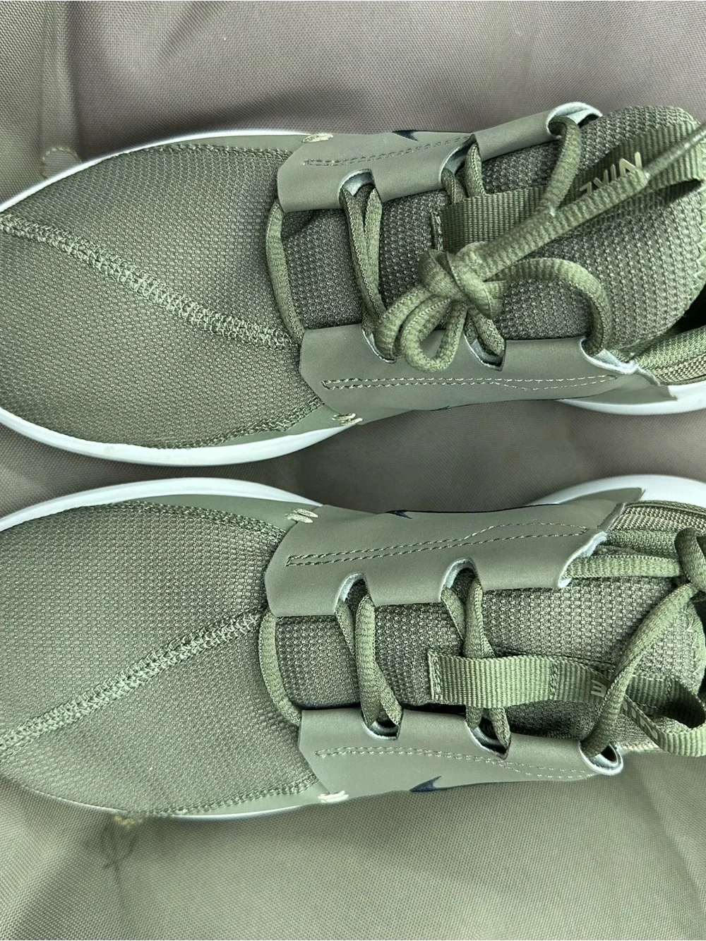 Nike E series AD medium olive green mens active running shoes size 10